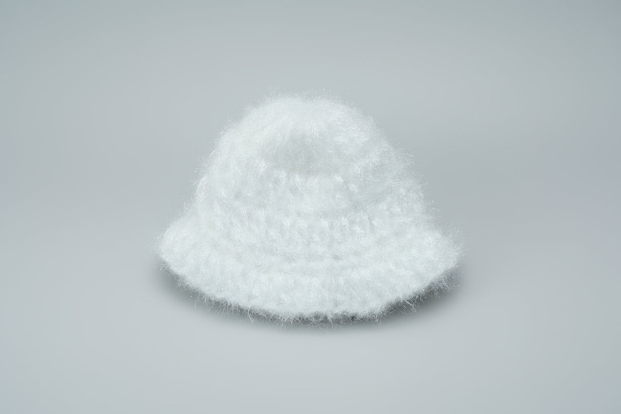 PURE WHITE KNITTED//WINTER WOOLEN POSHA//WITH CAP