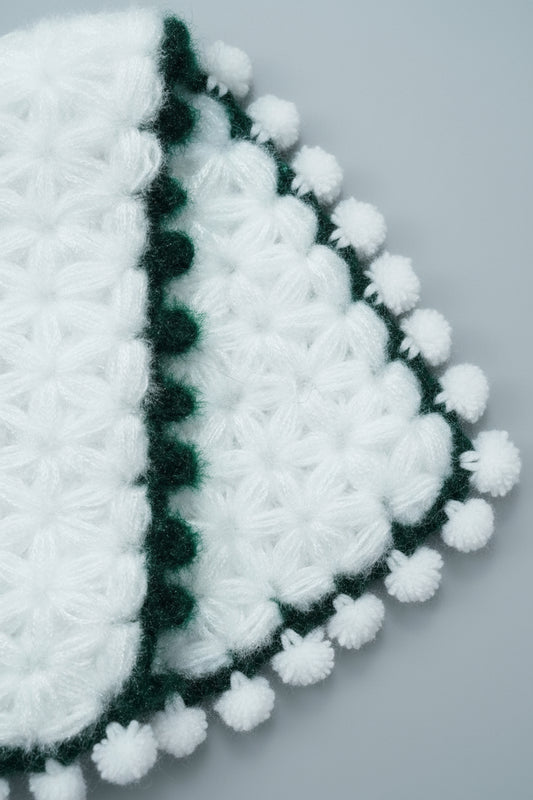 HAND KNITTED PREMIUM WHITE SHAWAL WITH DARK GREEN BORDER//FOR ALL SIZES GOPAL JI