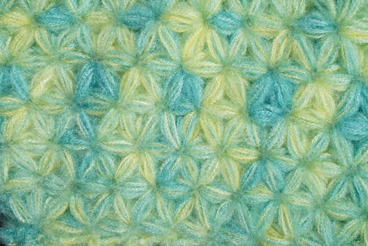 HAND KNITTED PREMIUM GREEN MIX WITH YELLOW COLOUR SHAWAL//FOR ALL SIZES GOPAL JI