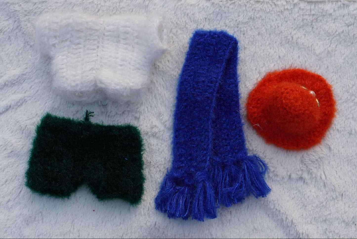 Handmade Tricolor theme woolen suit (Saffron, White & Green) representing courage, peace, and prosperity ๐ฎ๐ณ