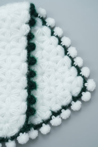 HAND KNITTED PREMIUM WHITE SHAWAL WITH DARK GREEN BORDER//FOR ALL SIZES GOPAL JI