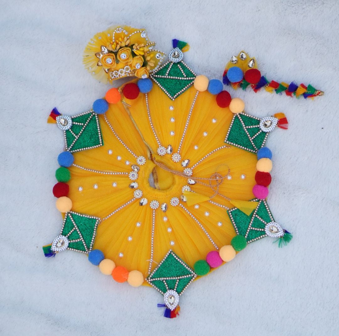 BASANT PANCHMI HEAVY POSHAK WITH PAGDI & MURLI