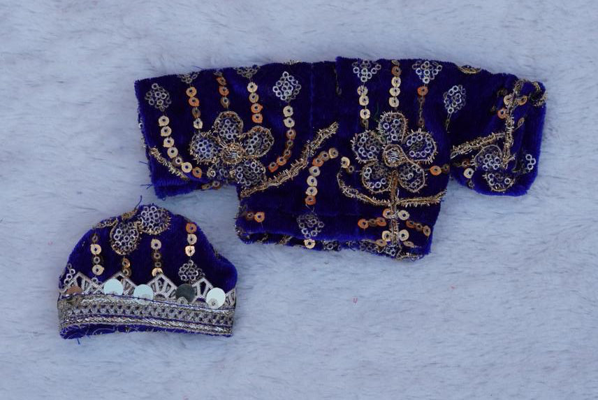 PREMIUM ROYAL BLUE VELVET FABRIC////SOFT WARM CONFMORTABLE WITH CAP